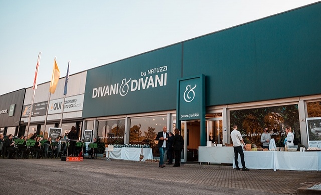 Foto rubrica 'Green party', comfort e benessere protagonisti dell'open day di Divani&Divani Crema